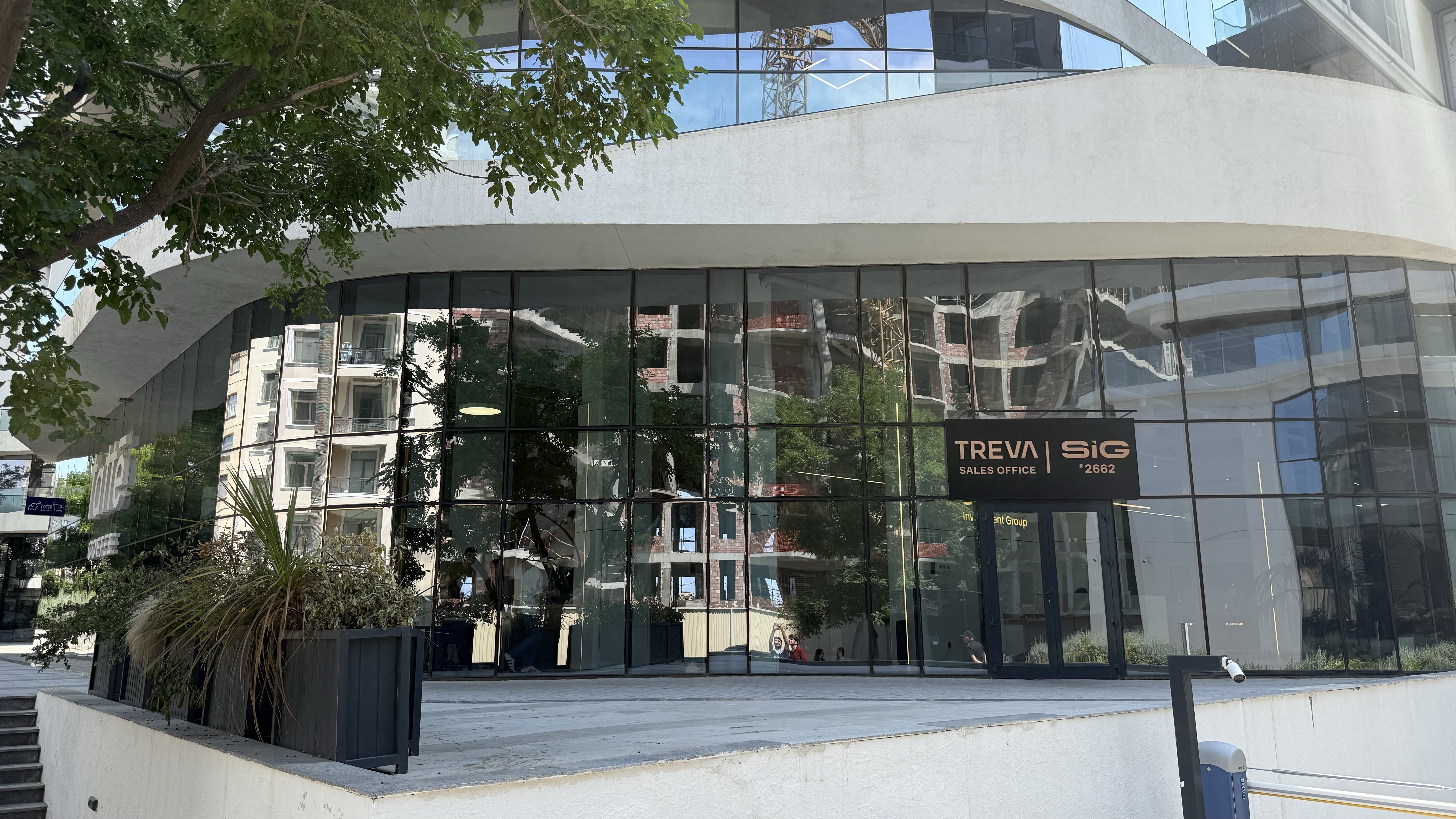 TREVA Real Estate Bakı Baş Ofisi